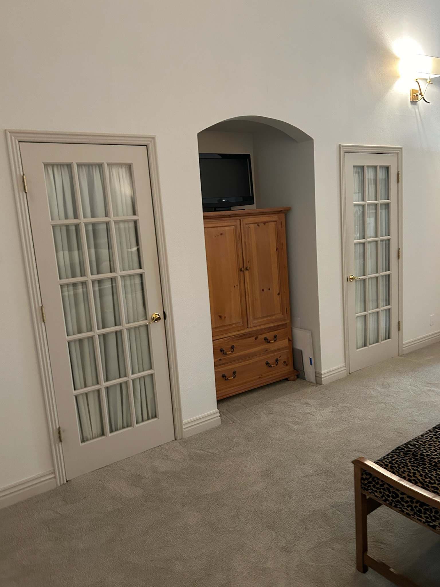 Country Club Patio primary suite before renovation