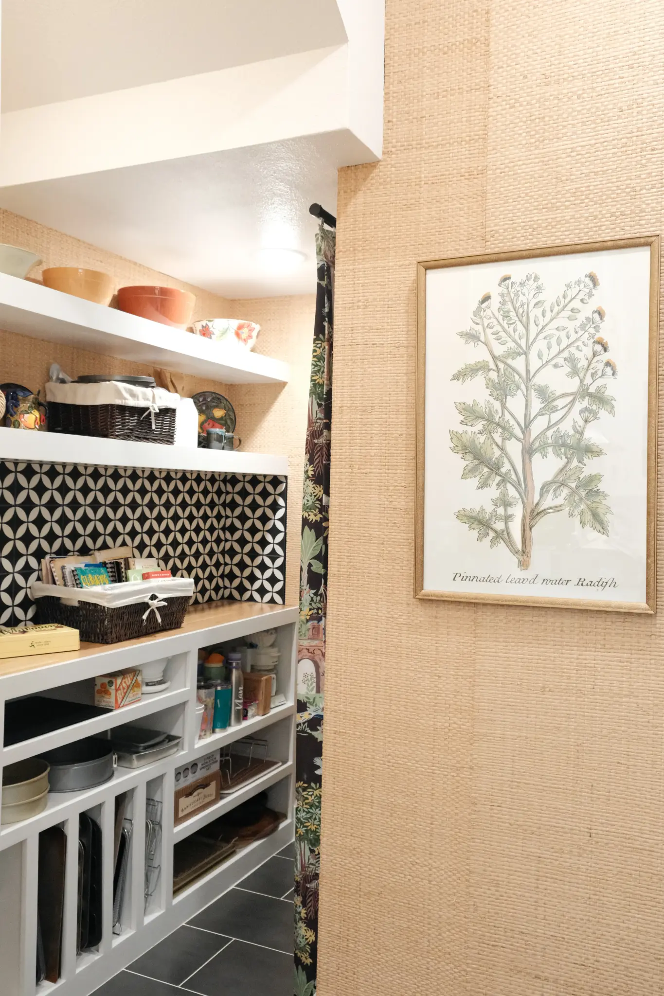 A space with properly scaled and positioned art